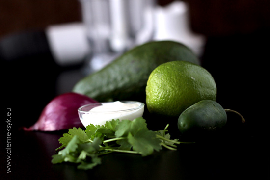kremowa salsa z awokado skladniki