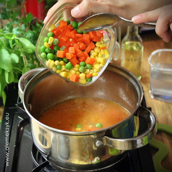 arroz-rojo-dodawanie-warzyw