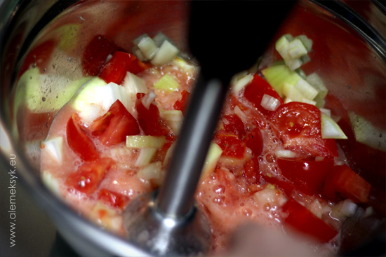 arroz rojo pomidor-blendowanie