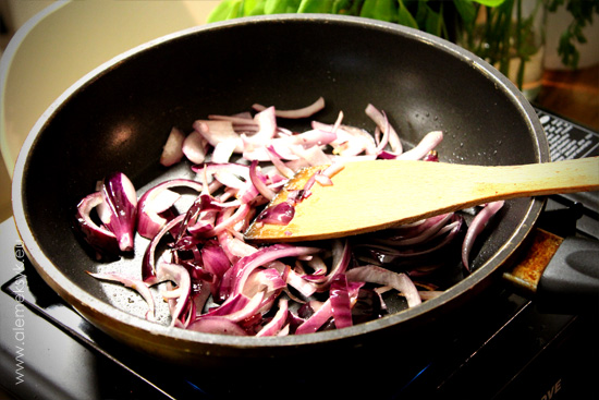 cochinita-pibil-cebula-na-pateln-smazeniei