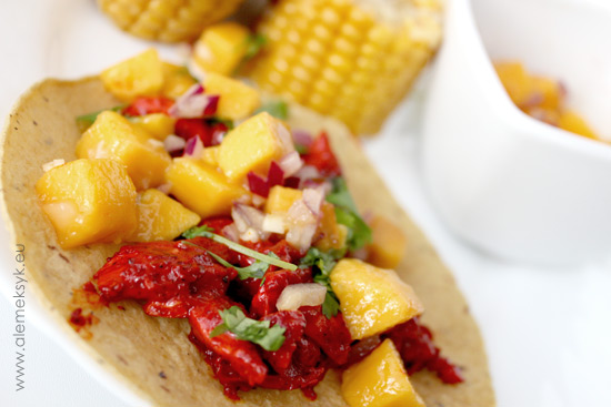 tacos-z-kurczakiem-achiote-gotowe-3