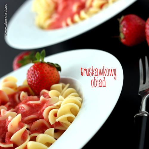 makaron-z-musem-truskawkowym