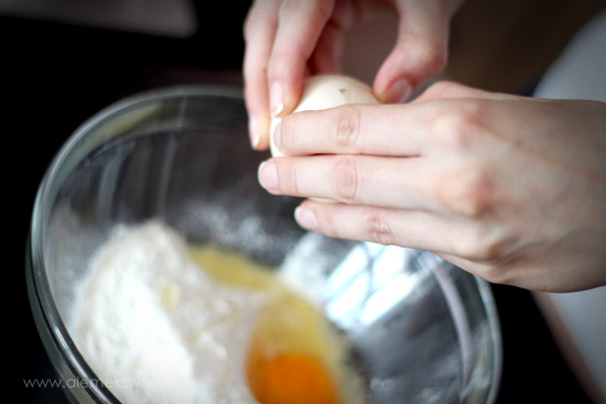 nalesniki-skladniki-w-misce