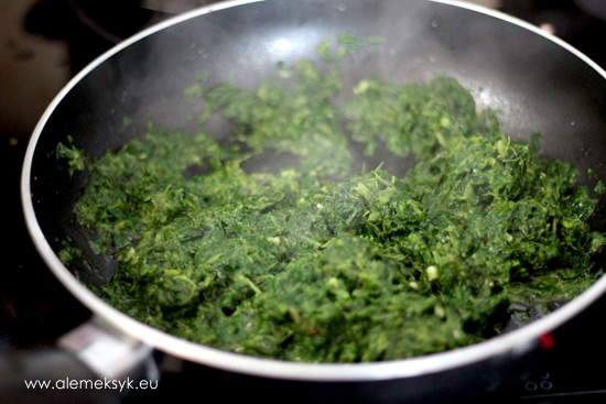 szpinak-na-patelni