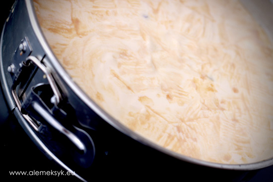 sernik-smarowanie-herbata