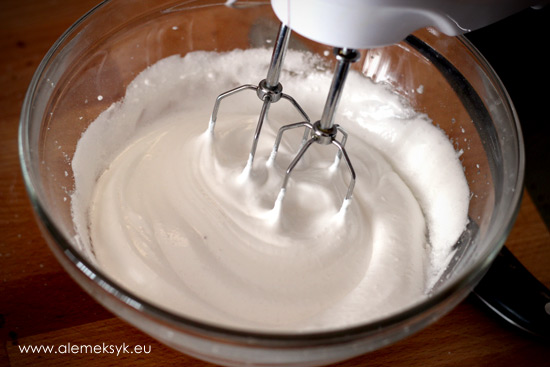 sernik-ubijanie-bialek