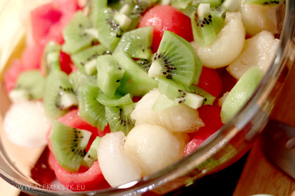 salatka-owocowa-pokrojone