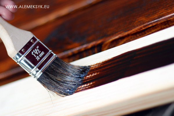 stoliczek-malowanie-2