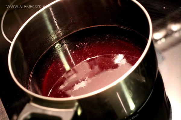 nalewka-wisniowa-gotowanie