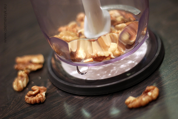 ciasto-dyniowe-orzechy