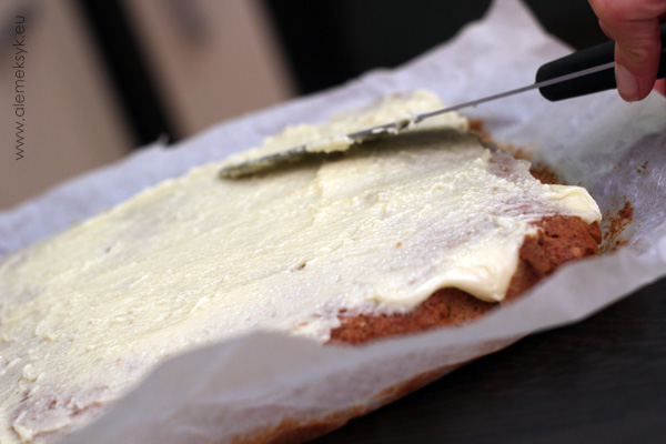 ciasto-dyniowe-smarowanie