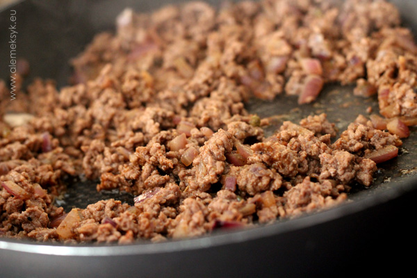 enchilada mieso-smazenie