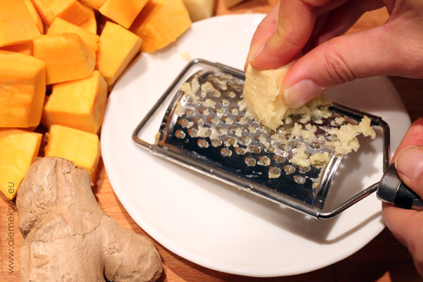 zupa-z-dyni-tarcie-imbiru