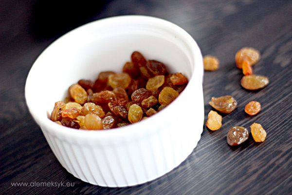 07-piernik-rodzynki