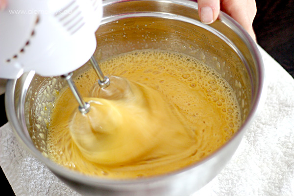 011-jajka-i-cukier-ubijanie