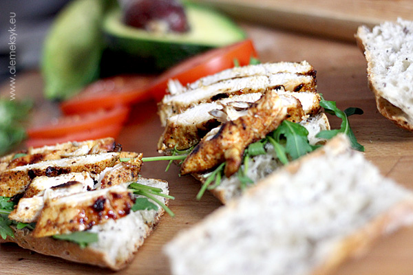 011-kanapka-z-kurczakiem