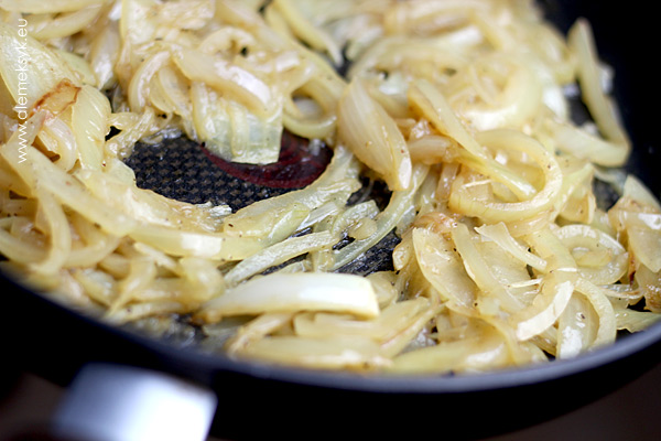 kielbasa z cebulka 001