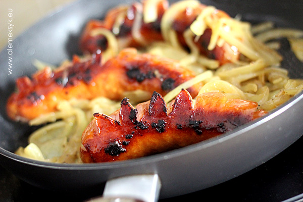 kielbasa z cebulka 004