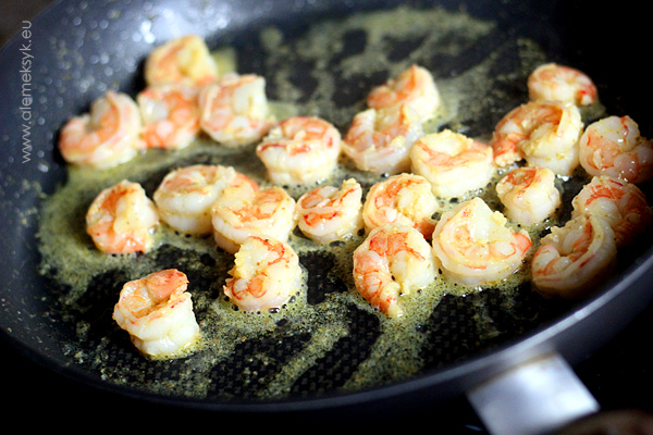 tacos-z-krewetkami-smazenie