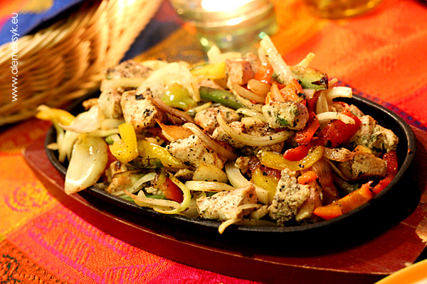 dos-tacos-salsy-fajita