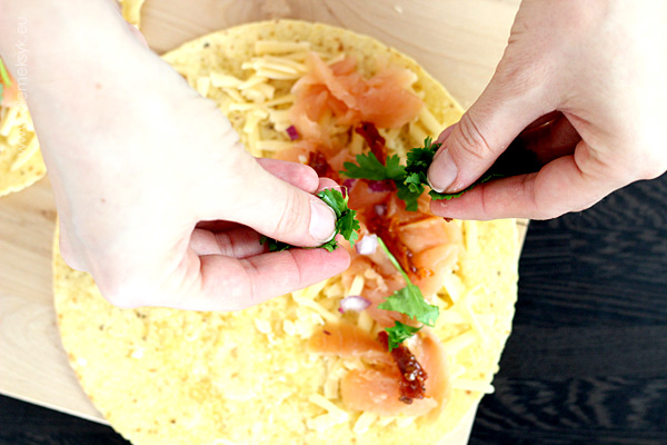 quesadilla z lososiem 004