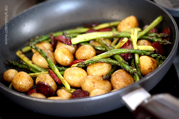 szparagi-z-chorizo-007