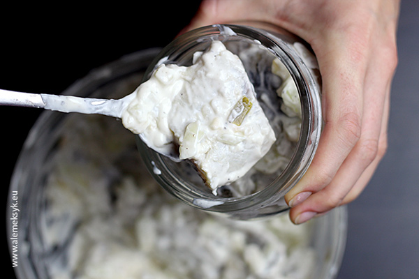 sledzie w smietanie 015