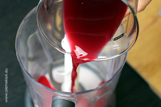 obieranie granat 013