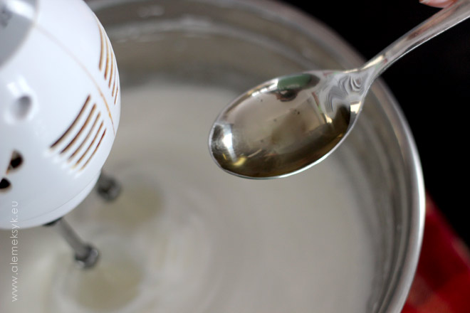 pavlova z kasztanami 005