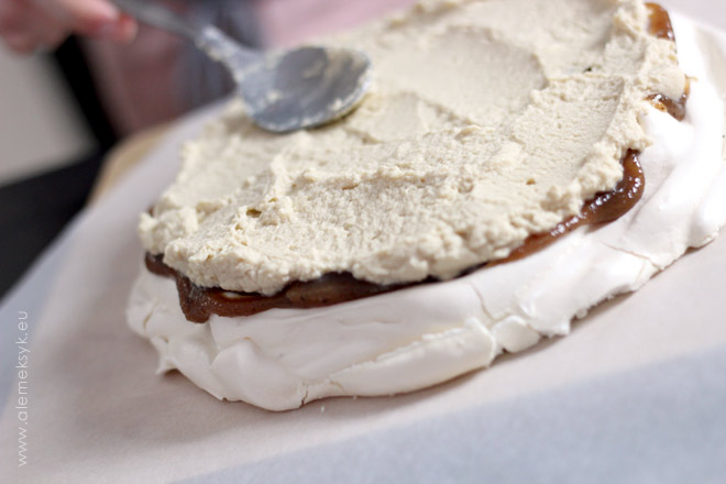 pavlova z kasztanami 016