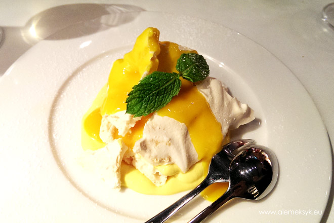 osiem i pol bistro 008