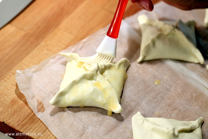 sakiewki z ciasta francuskiego 015