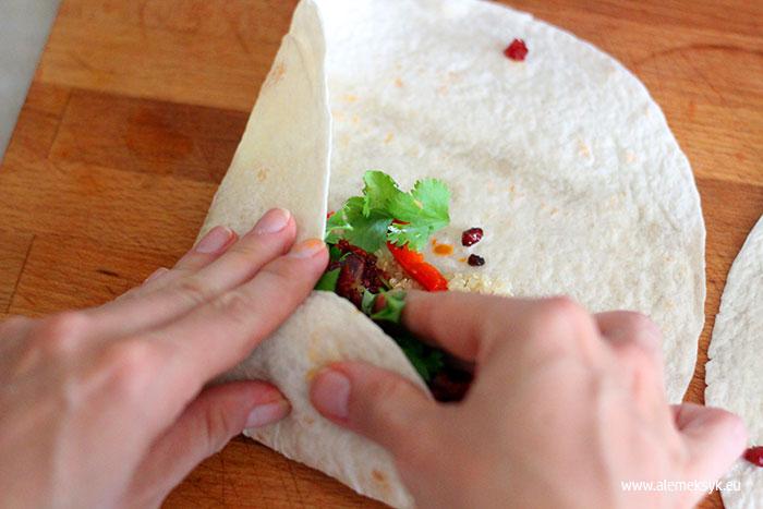 burrito z quinoa i chorizo 017