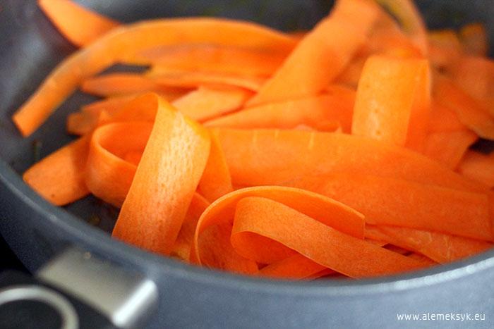 kurczak z cukinia w kokosie 008