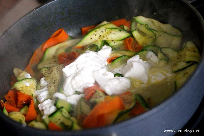 kurczak z cukinia w kokosie 010