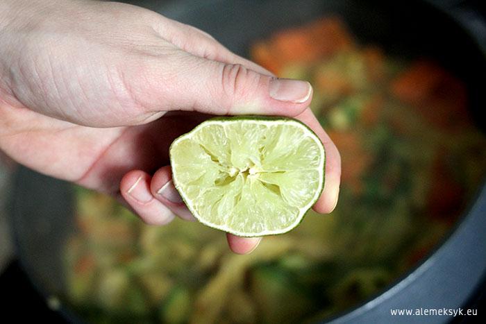 kurczak z cukinia w kokosie 013