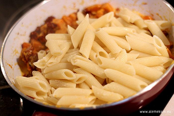 penne z dynia i chorizo 010