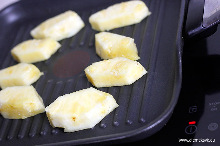 chorizo z ananasem 003b