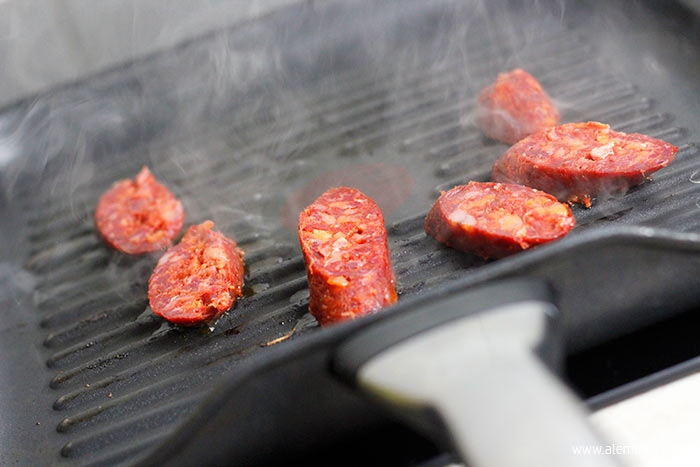 chorizo z ananasem 005