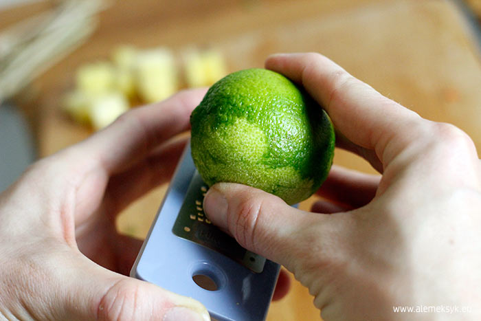 chorizo z ananasem 008