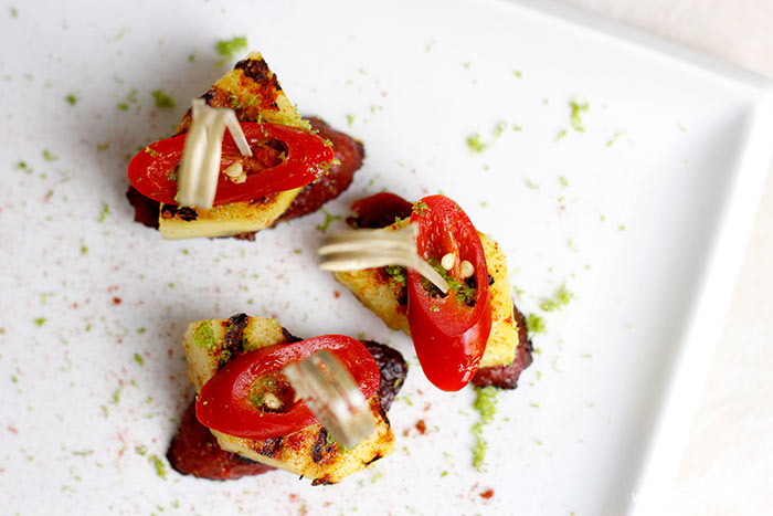 chorizo z ananasem 013