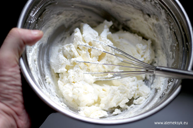 bezy z musem malinowym 008