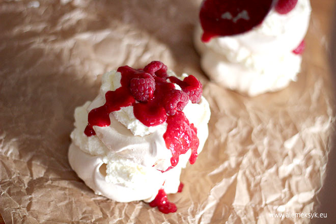 bezy z musem malinowym 017