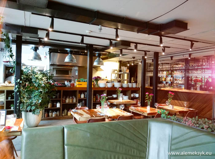 casablanca warszawa 1