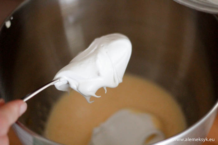 tres leches z migdalami 14