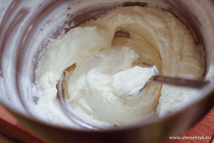 tres leches z migdalami 45