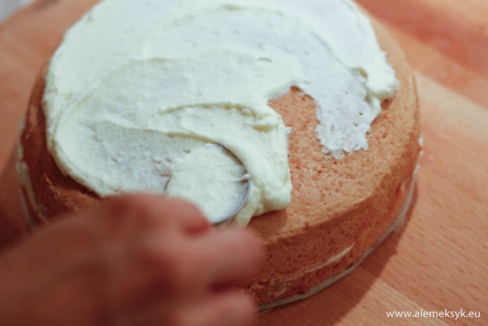 tres leches z migdalami 50