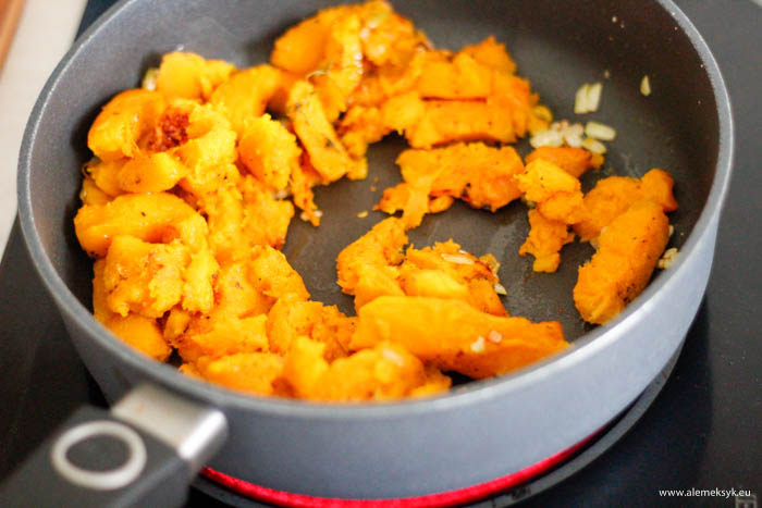 krem z pieczonej dyni kokos 10