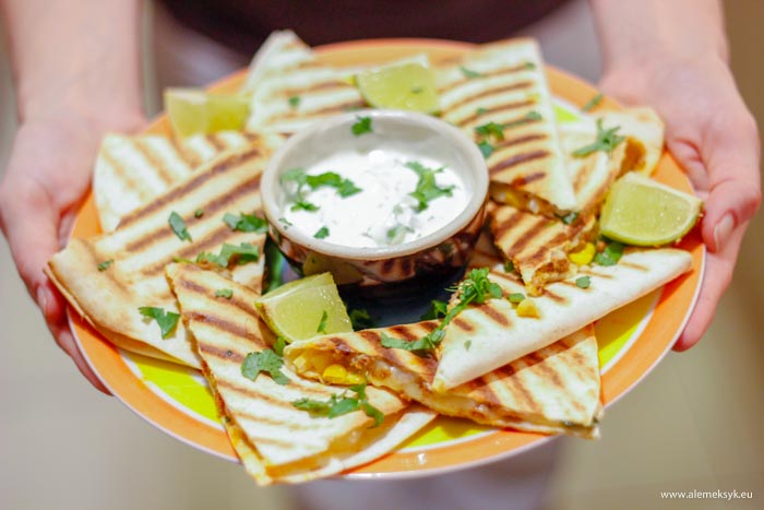 quesadilla chorizo 12