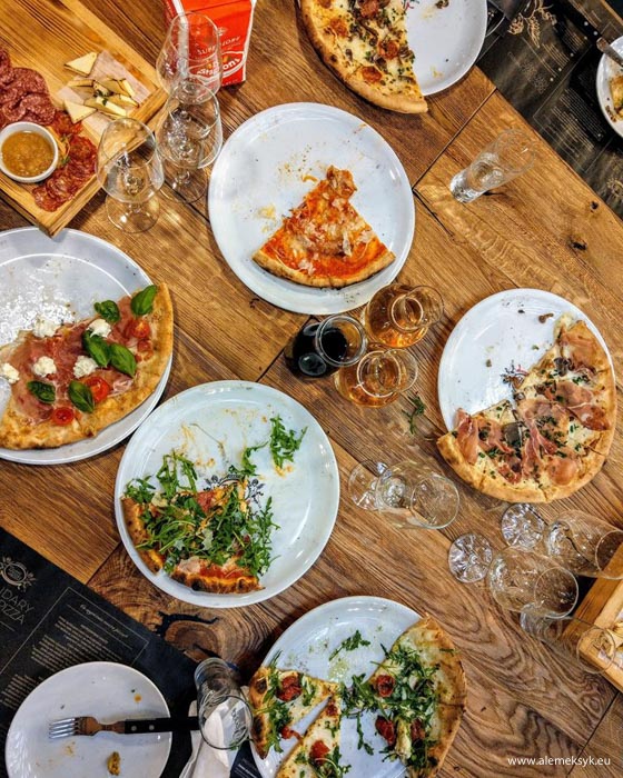 tutti santi warszawa pizza 2